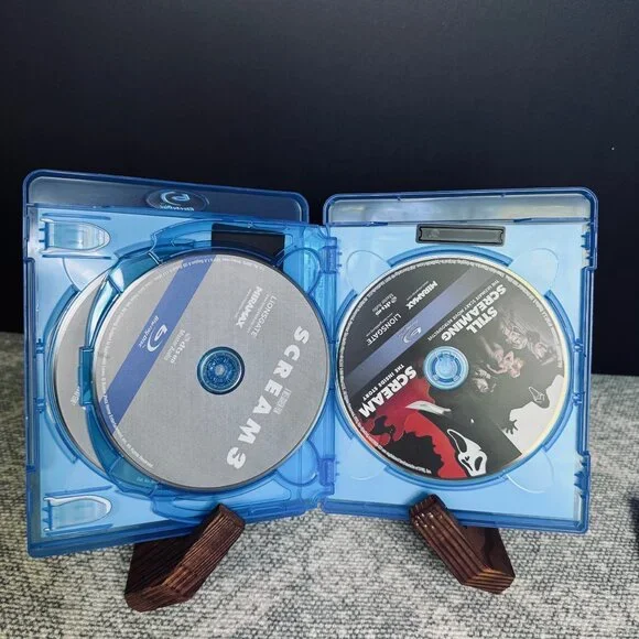 Scream Blu-ray Movies - Picture 3 of 4